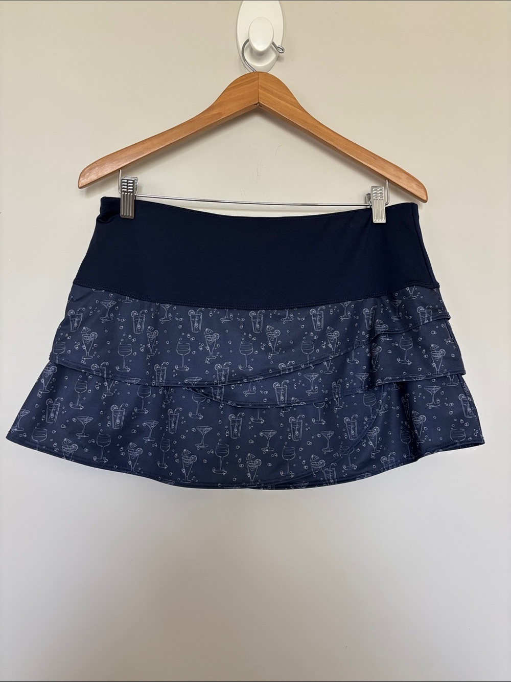 Lucky in Love Cocktail Skorts Sz L (12) EUC